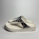 Skechers  Foamies Cali Breeze 2.0 Thong Sandals in Uproar White Photo 3