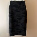 Sanctuary  Camo Print Pencil Skirt Sz XS Photo 3
