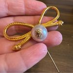 Salvatore Ferragamo Ferragamo Bow Ribbon Stick Pin Pearl Brooch Elegant Accessory Vintage Gold Photo 6