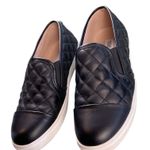 Steve Madden  Zaander Quilted Slip‎ on Leather Flocked Fashion Sneaker Women's 6 Photo 4