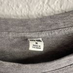 Uni Qlo basic tee size medium Photo 1