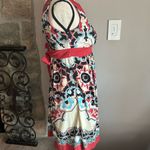 Beautiful Petite Summer V Photo 2