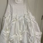 Maggie Sottero wedding dress size 8. White Photo 4