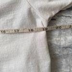 Under Armour women L heat gear loose fit v-cut short sleeve top white Photo 6