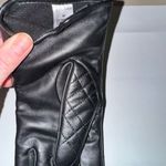 Women’s medium faux leather gloves Black Photo 1