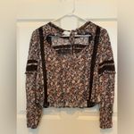 American Eagle Floral Black Lace Trim Women's Top. Size-Small Photo 2