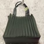 Chic Green Pleated Shoulder Bag Photo 0