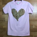 Gildan Size Small Crewneck Short Sleeve Pink T-Shirt w/Cougar Print Heart Photo 0