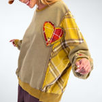 easel  Oversized Women Heart Patch Plaid Sweatshirt Size S Photo 0