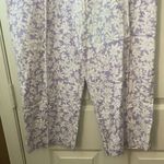 Sag Harbor FINAL MARKDOWN Ladies  Sport Floral Capris (14) Photo 2