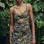 ZARA  PRINTED MINI DRESS WITH CUT-OUT DETAIL TROPICAL BROWN YELLOW S SMALL 8 4 36 Photo 0