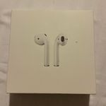 Apple AirPods Photo 0