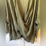 Boohoo Women’s Green Plus Wrap Knitted Twist Sweater From - Size US 16 Photo 2