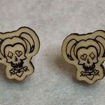 DC Comics Harley Quinn Skull Wood Stud Earrings Photo 2