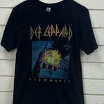 Def Leppard  Black Band Tee size M Photo 4