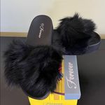 Forever Link Forever Donut Black Fuzzy Platform Slides Photo 8