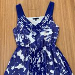 Gap blue and white flower dress Photo 1