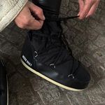 Moon Boot s Photo 1