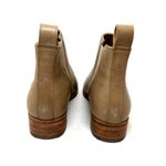 nisolo Everyday Chelsea Boot almond size 8.5 CL Photo 4