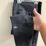 Alo Yoga Camo Vapor Legging Size XS High Waist Athletic Running Pickleball Black Photo 2