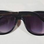 Tommy Hilfiger sunglasses Photo 4