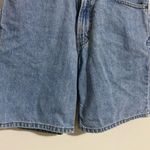 Levi's Light Wash 550 Mom Jean Shorts size 29 Photo 2
