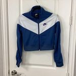 Nike Cropped Jacket Photo 0