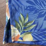 Edwards Women’s Hibiscus Button Down Shirt Size XS Blue Photo 5