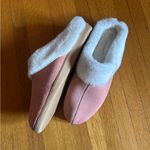 Minnetonka  Salmon Pink and Cream Sheepskin Mules, Size 10, NWOT Photo 1