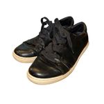 Kenneth Cole  Reaction Black & White Sneakers Classic Casual Design Photo 1