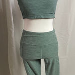 Victoria's Secret Women's Set Green Sports Bra M & Leggings Size 2 Photo 0
