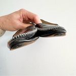 Manolo Blahnik Black Patent Leather Flats with White Stitch Detail – Size 35.5 Photo 5