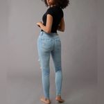 American Eagle  Sz 8 LONG Curvy Hi Rise Jeggings Light Wash Distressed Photo 1