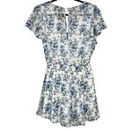 Altar'd State Altar’d State Women’s White Blue Floral V-Neck Romper Size Small Photo 3