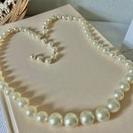 Signed Castlecliff Pearl Necklace Vintage 27” Hook Clasp Classic Feminine Elegant White Photo 4