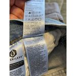 Levi's Levi Strauss NWOT 29 Mid Rise Mid Length Short Denim Short Med Wash Stretch NEW Photo 3