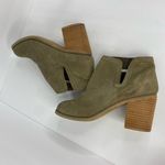 Urban Outfitters Maude Suede Ankle Boots Block Heel Bootie size 7 Tan Taupe Photo 5