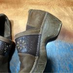 Ariat Brown leather Clogs floral detail size 6.5 Comfort Photo 12