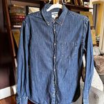 Old Navy  Classic Blue Denim Shirt Sz M Photo 0