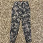 Spanx Camo Grey Twill Cargo Joggers Medium Photo 0