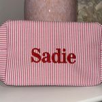 Boutique Monogram makeup bag Photo 0
