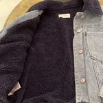 PacSun  denim jean blue Sherpa lined jacket size S Photo 7