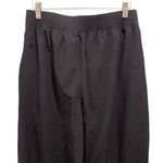 Lululemon Womens Flat Front Stretch Pocket Pull Photo 1