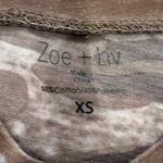 Zoe & Liv Tee Photo 3