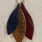 Jade & Jasper leather and gold tone boho leaf necklace Blue Photo 1