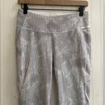 Calia by Carrie Underwood Energize Mid Rise 7/8 Length Pocket Leggings Size M Photo 4