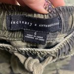 Anthropologie Sanctuary  Cropped Cargo Pull On Linen Camo Pants Camouflage Small Photo 7
