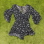 American Eagle  Floral Romper Photo 0