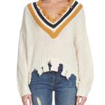 Selfie Leslie Forever 21 Distressed Chunky Sweater Photo 0