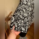 Buttons The TOG Shop Light SummerBlack & White Floral Print Black 4  Jacket Sz XL Photo 3